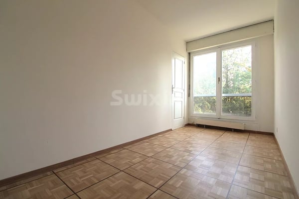 1.5 pièces idéalement situé 4