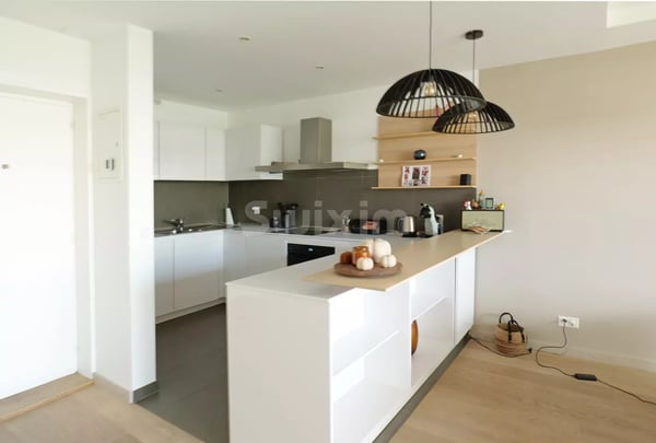 Bel Appartement rénové avec vue dégagée 4