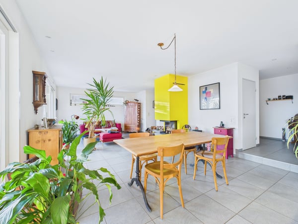 Exklusiver Familientraum - mit Alpenkulisse, Sauna & Doppelgarage 2