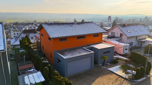 Exklusiver Familientraum - mit Alpenkulisse, Sauna & Doppelgarage 1