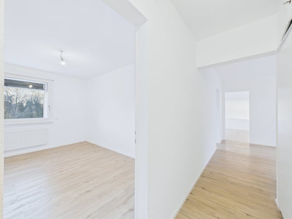 Attraktive 1.5-Zimmer-Wohnung mit Waschturm & Parkplatz 1