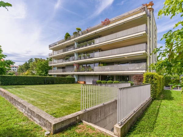 Familienfreundliche 5.5-Zimmer-Wohnung direkt bei der Primarschule Obermeilen