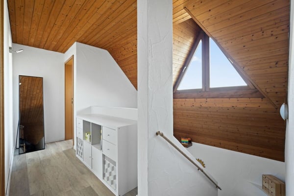 Helle und gepflegte 1.5 Zimmer Maisonettewohnung 5