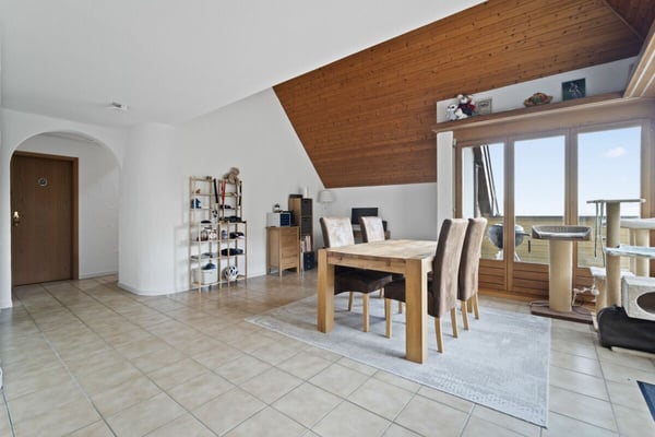 Helle und gepflegte 1.5 Zimmer Maisonettewohnung 4