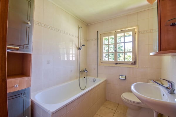 Chalet individuel avec fort potentiel - Résidence secondaire autorisée à Val-d'Illiez 10
