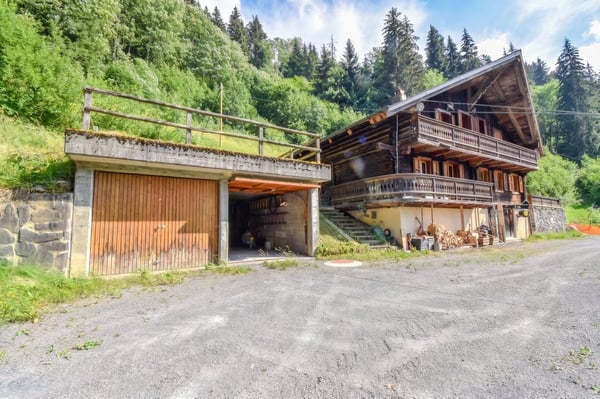 Authentique chalet de caractère - Vente en résidence secondaire 1