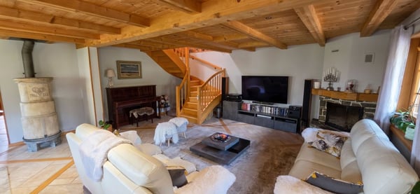 Authentique chalet de 1850 - Charme, espace et tradition 3