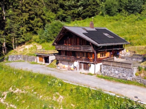 Authentique chalet de caractère  - Vente en résidence secondaire possible 1