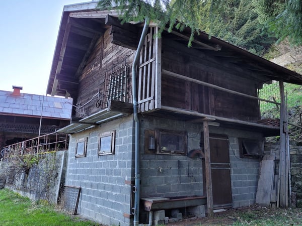 Ancienne ferme de 1916 au coeur de la nature - Val d'Illiez 9