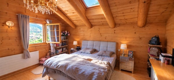 Chalet de caractère rénové - authenticité, volumes et proximité du village 13