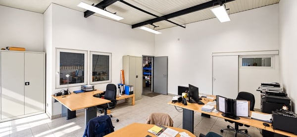 Halle artisanale avec atelier, bureaux et mezzanine - env. 190 m² utiles 5