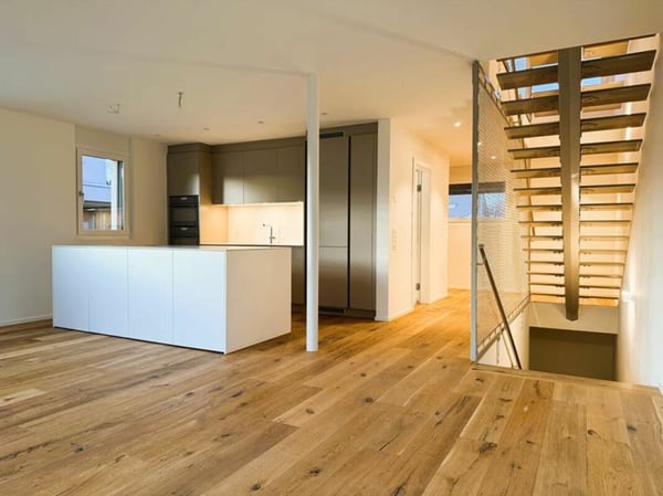 Hochwertige und moderne 1.5-DEFH mit sehr viel Platz in Niederglatt SG 5