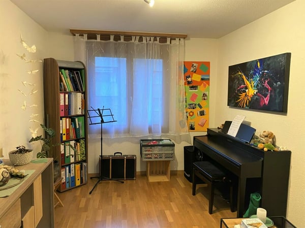 Gepflegte 2.5-Zi.-Erdgeschosswohnung mit gedecktem Sitzplatz 6