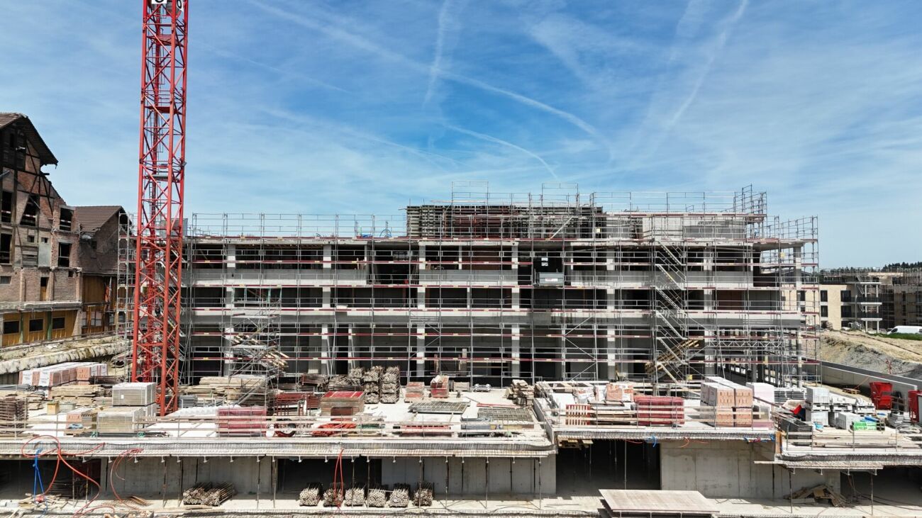 Exklusive Büro- & Praxisfläche mit Attikaterrasse und Säntissicht im Ziegelei-Quartier Berg TG