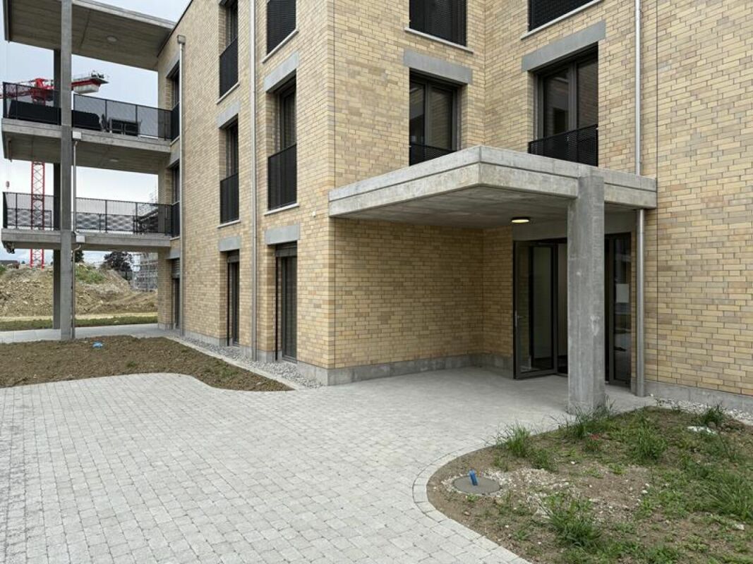 Ganz oben. Ganz frei. Ganz Zuhause - exklusive 3.5-Zi.-Attikawohnung in Berg