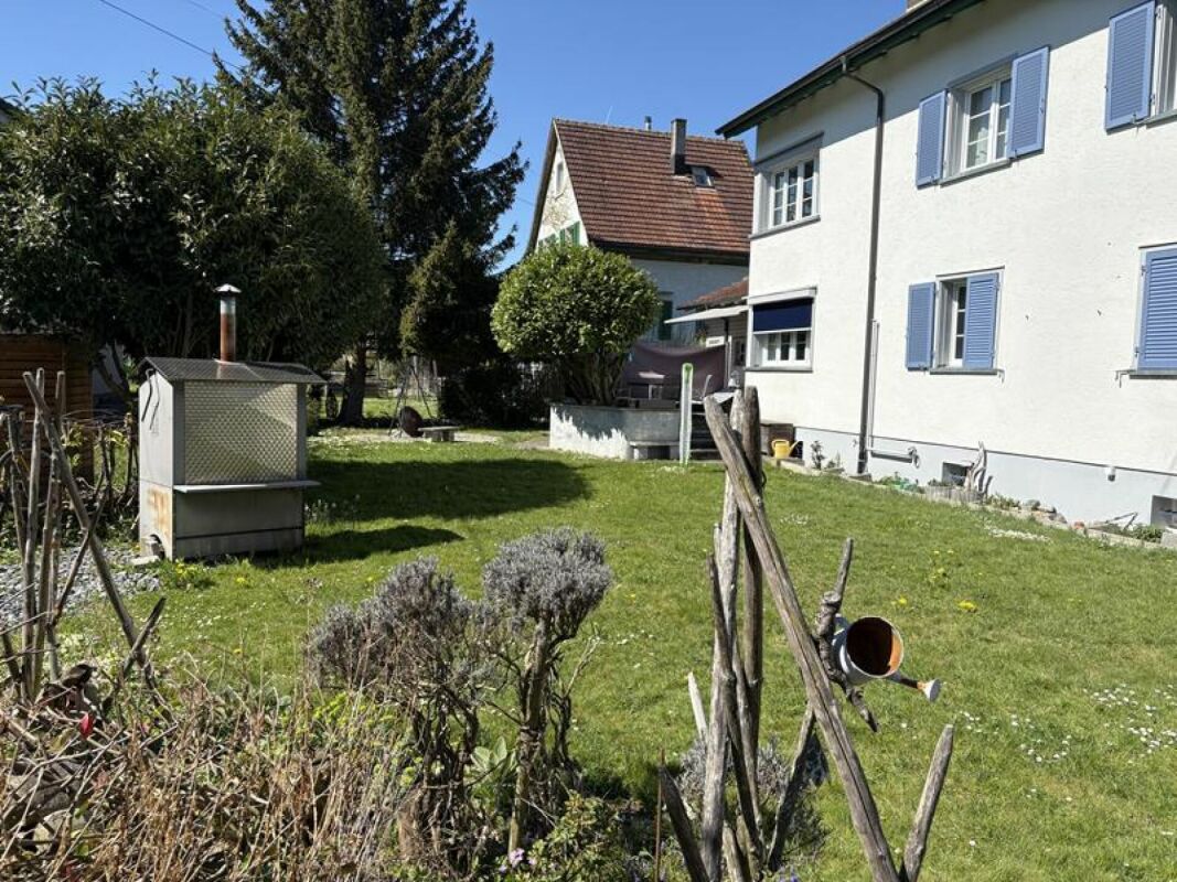 Wohnen mit Mehrwert: charmante 4.5-Zimmer-Wohnung verbindet ruhige Lage mit zentraler Erreichbarkeit