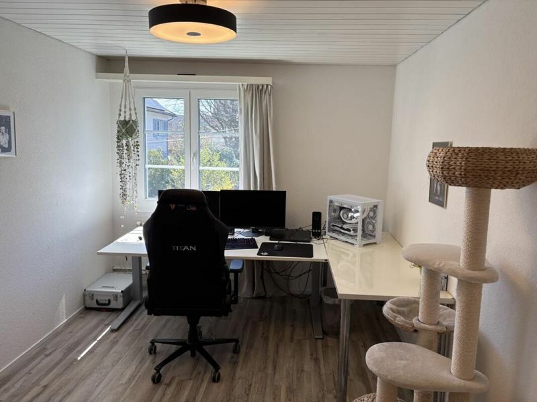 Wohnen mit Mehrwert: charmante 4.5-Zimmer-Wohnung verbindet ruhige Lage mit zentraler Erreichbarkeit