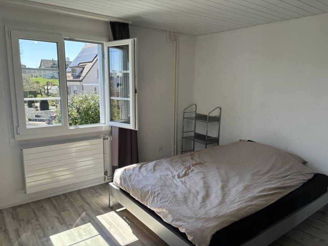Wohnen mit Mehrwert: charmante 4.5-Zimmer-Wohnung verbindet ruhige Lage mit zentraler Erreichbarkeit