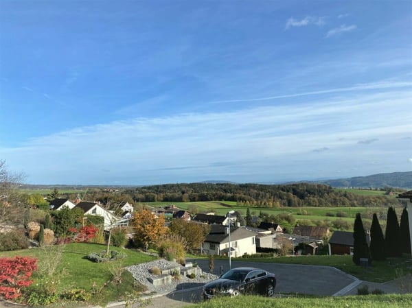 Exklusive Parzelle mit Weitsicht an gut besonnter Hanglage 2