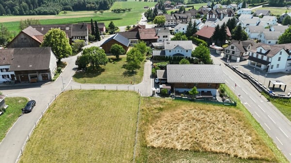 Neubau 5.5-Zi.-Doppeleinfamilienhaus an erhöhter Wohnlage mit Weitsicht in Amlikon-Bissegg (Haus A) 9