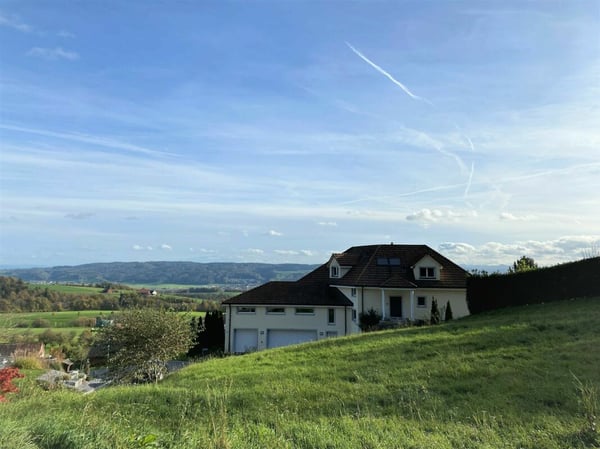 Exklusive Parzelle mit Weitsicht an gut besonnter Hanglage 8