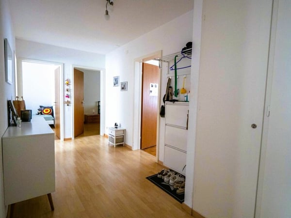 Attraktive 3.5-Zimmer-Wohnung mit Südbalkon in Domat/Ems 3