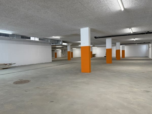 Einstellhallenplatz zu vermieten 4