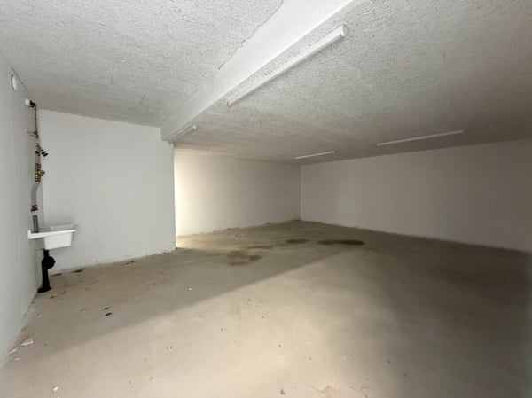 Grosser Hobbyraum (29.6 m2) mit Wasseranschluss 2