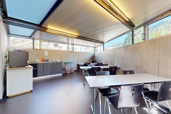 Grosszügige Gewerberäume in Heimberg 9