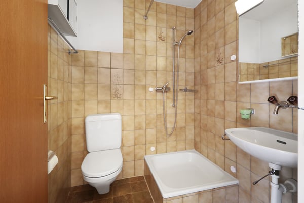 Charmante Studio-Wohnung mit Seesicht, ideal als Zweitwohnsitz oder An 8