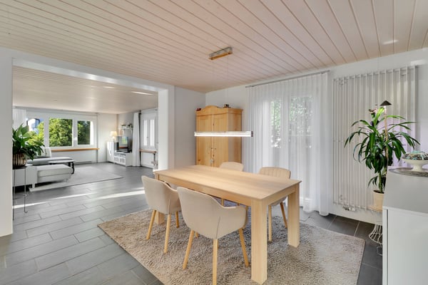 6.5-Zimmer-Einfamilienhaus an zentraler Lage in Thun mit Bergsicht und 3