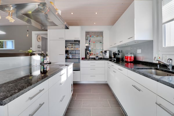 6.5-Zimmer-Einfamilienhaus an zentraler Lage in Thun mit Bergsicht und 5