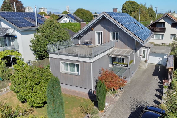 6.5-Zimmer-Einfamilienhaus an zentraler Lage in Thun mit Bergsicht und 1