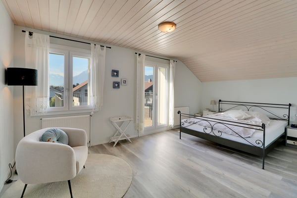 6.5-Zimmer-Einfamilienhaus an zentraler Lage in Thun mit Bergsicht und 10