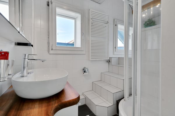 6.5-Zimmer-Einfamilienhaus an zentraler Lage in Thun mit Bergsicht und 12