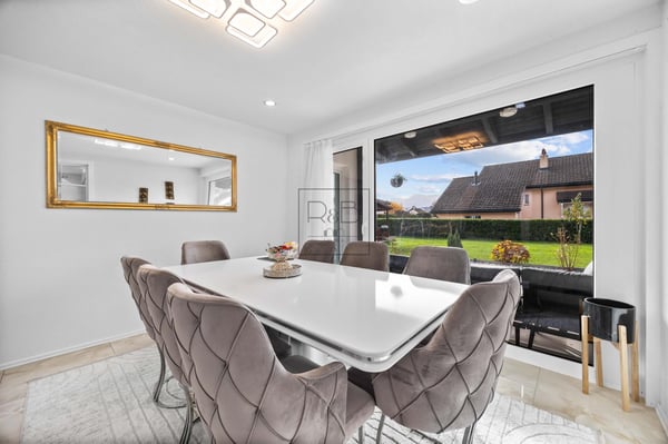 Magnifique maison de deux appartements 3