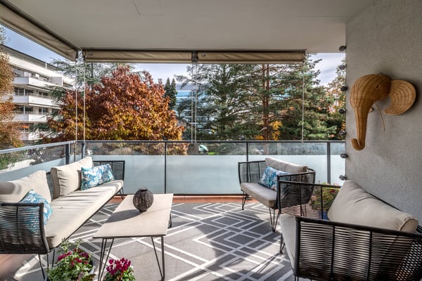 Lumineux appartement de 1 pièces rénové avec grands balcons 1