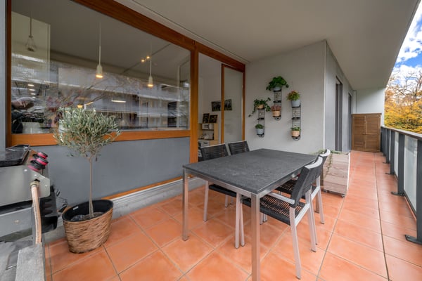 Lumineux appartement de 1 pièces rénové avec grands balcons 8