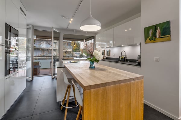 Lumineux appartement de 1 pièces rénové avec grands balcons 7