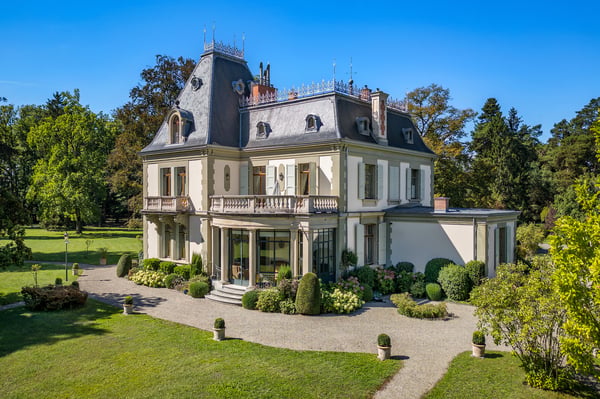 Exceptionnel Château du 19ème siècle et domaine de 9,5 hectares 2