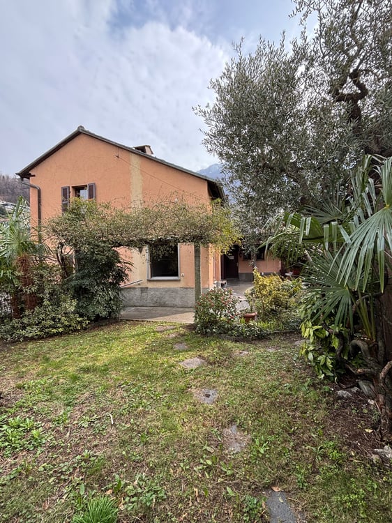 Affascinante casa unifamiliare nel cuore di Giubiasco (TI) 15