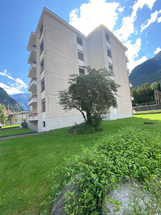 Appartamento con vista e garage a Bodio 10