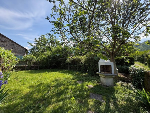 Rustikales Steinhaus mit Kamin und Pizzaofen – ideal auch als Ferienhaus 2