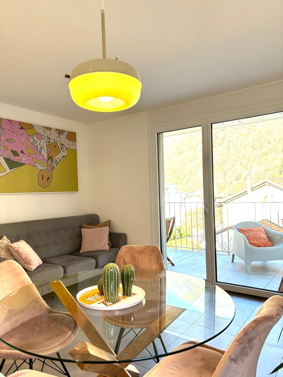 2.5 moderno con grande terrazzo a Roveredo GR! 3