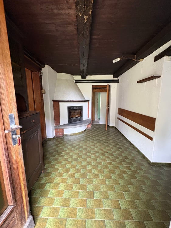 Rustica Casa di Montagna e stalla a Rossa, Grigioni 4