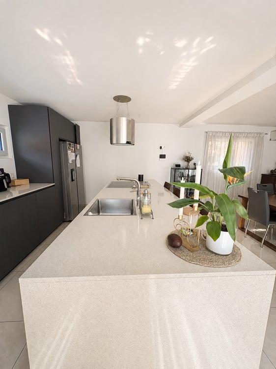 ESCLUSIVA CASA UNIFAMILIARE IN POSIZIONE PRIVILEGIATA A BELLINZONA 5