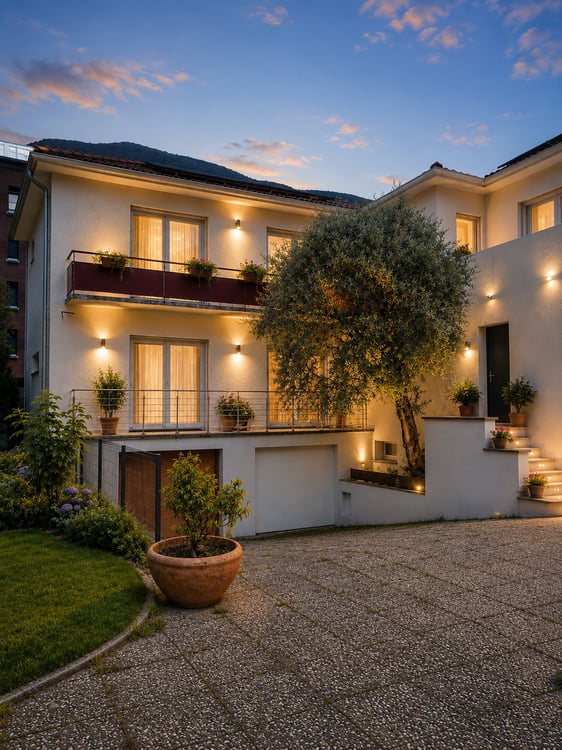 Exklusives Einfamilienhaus an privilegierter Lage in Bellinzona 1