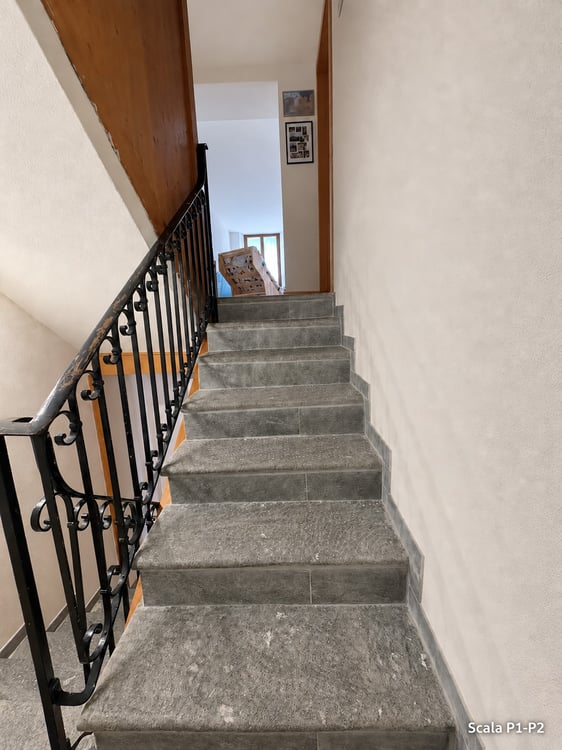 HAUS MIT HAUPTWOHNUNG UND SEPARATER WOHNEINHEIT IN SAN VITTORE GR 9