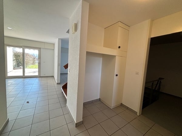 magnifique maison mitoyenne à louer à Fahy 2