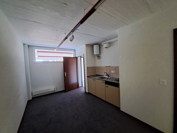 Local commercial à louer 4